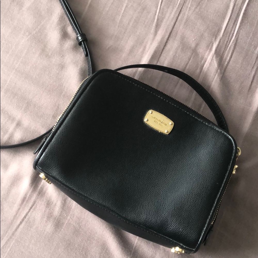 Michael Kors cross body